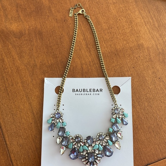 NIB Baublebar statement necklace. - Picture 3 of 7